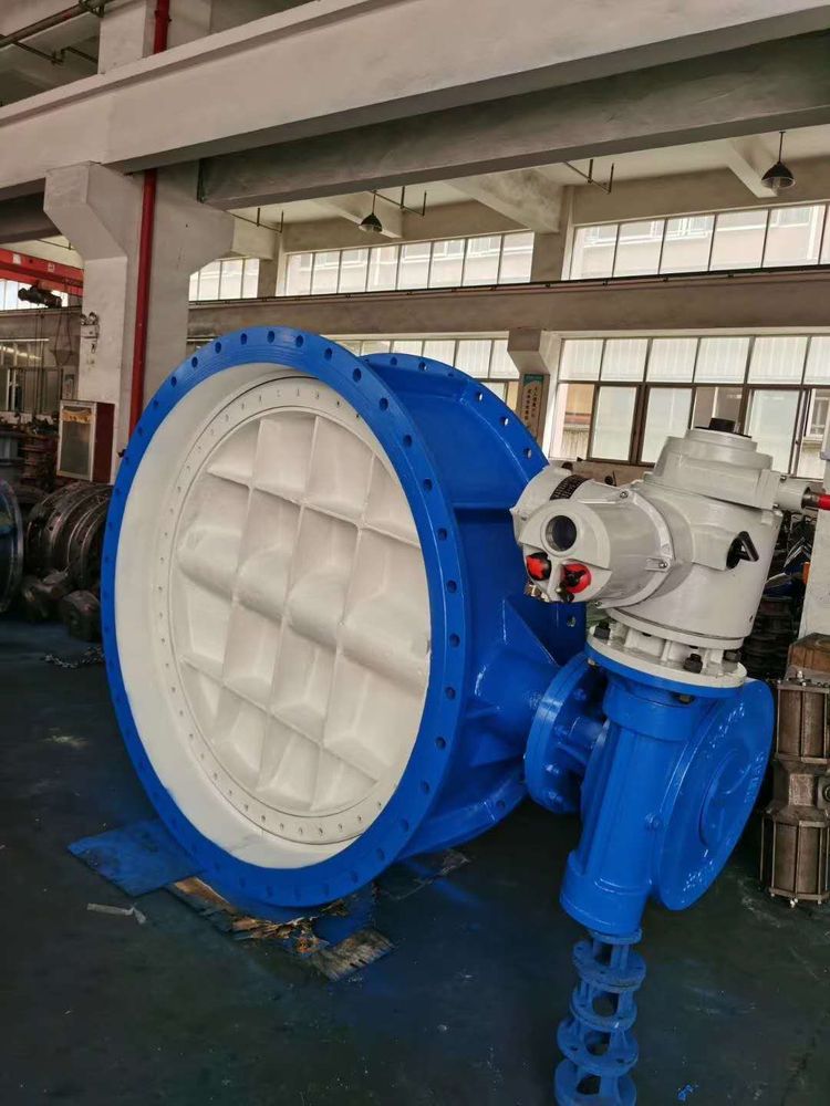 Potrójny mimośrodowy zawór motylkowy z metalowym gniazdem – precyzja, trwałość i szczelność